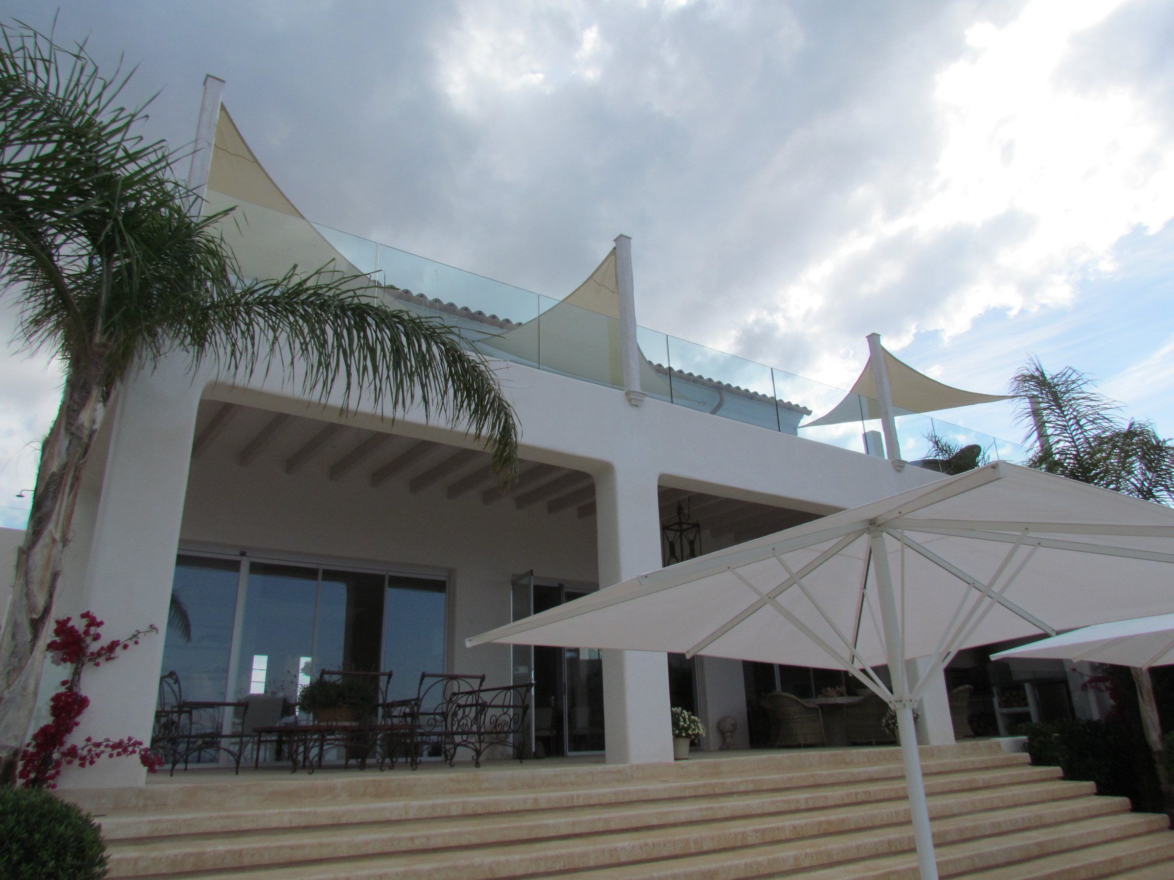 Sonnensegel über dem Pool – Mallorca (2)
