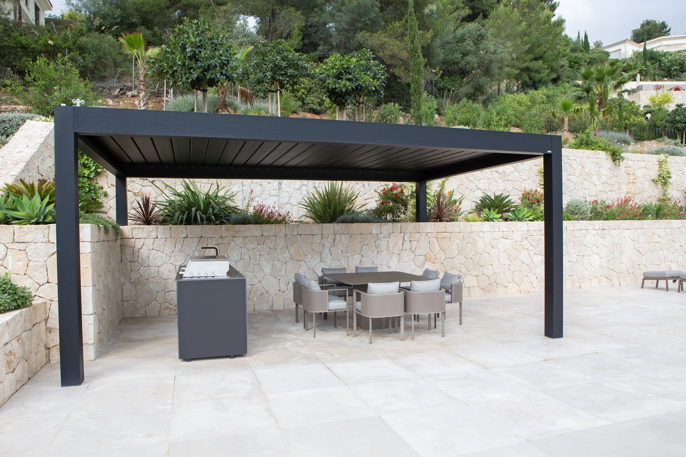 Pérgola bioclimática – Mallorca (2)