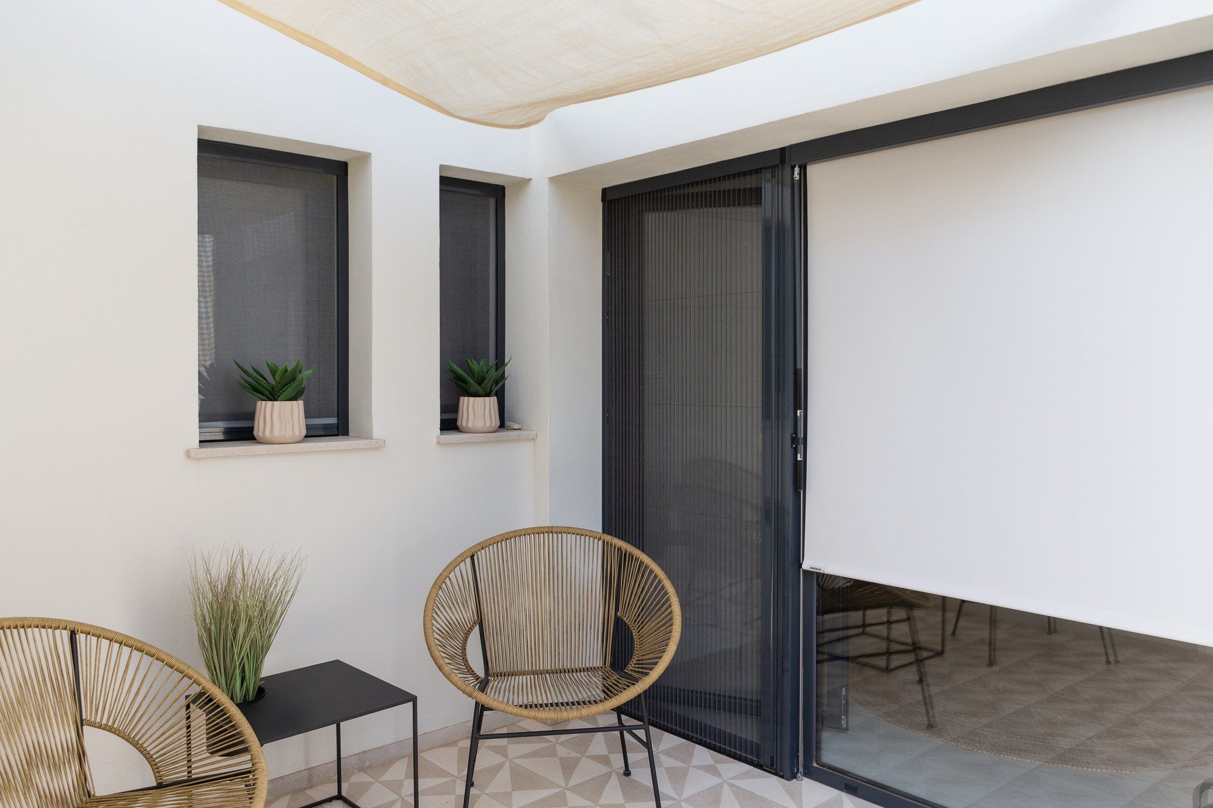 Curtains, roller blinds and mosquito screens – Mallorca (7)