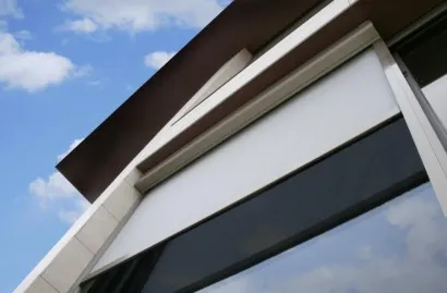 Cortina o estor para exterior con máxima seguridad