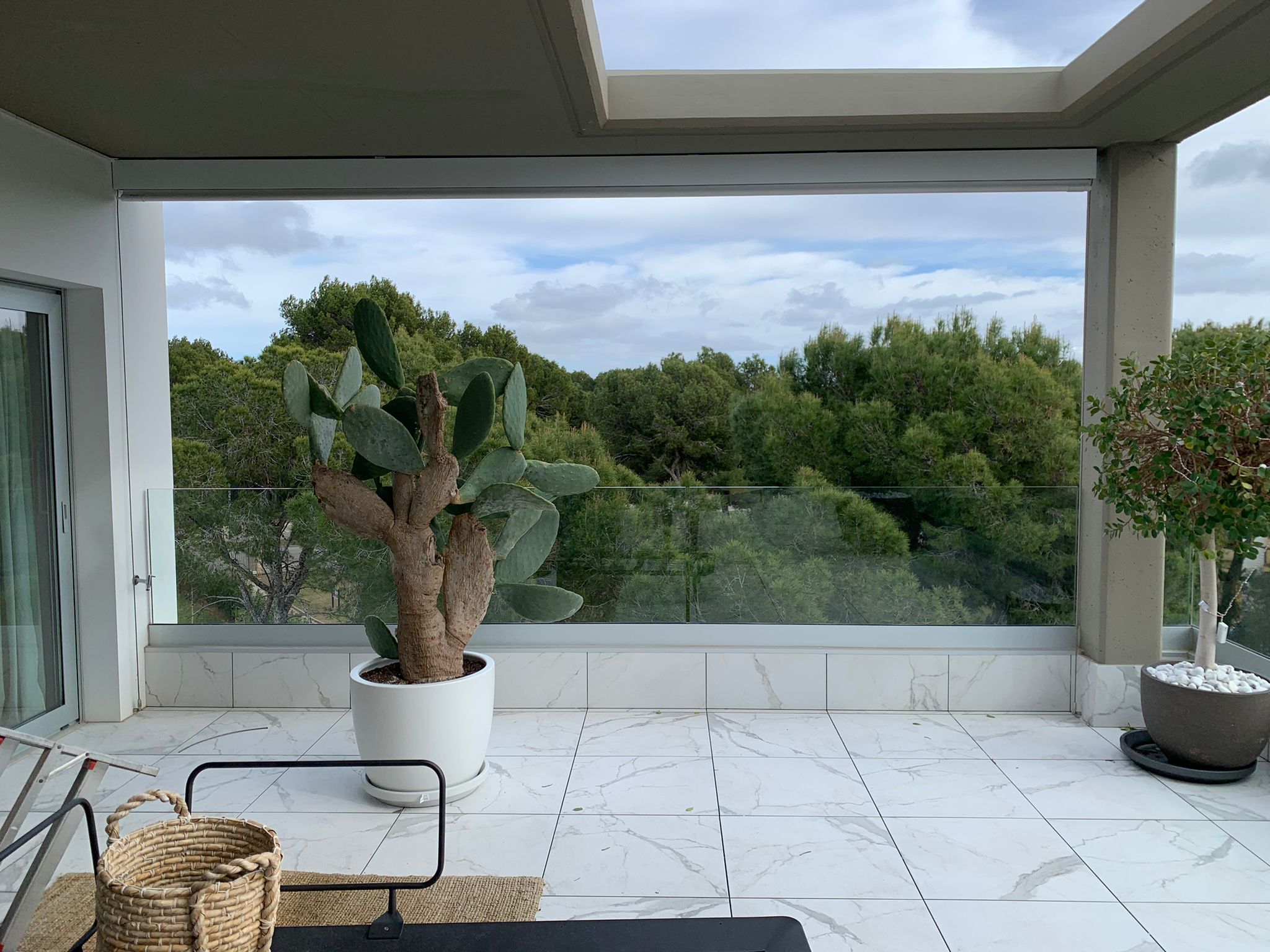 B-Box awning fully extended over an outdoor lounge in Santa Ponsa, Mallorca