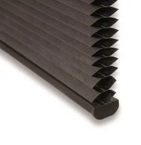 Blackout cellular pleated blind