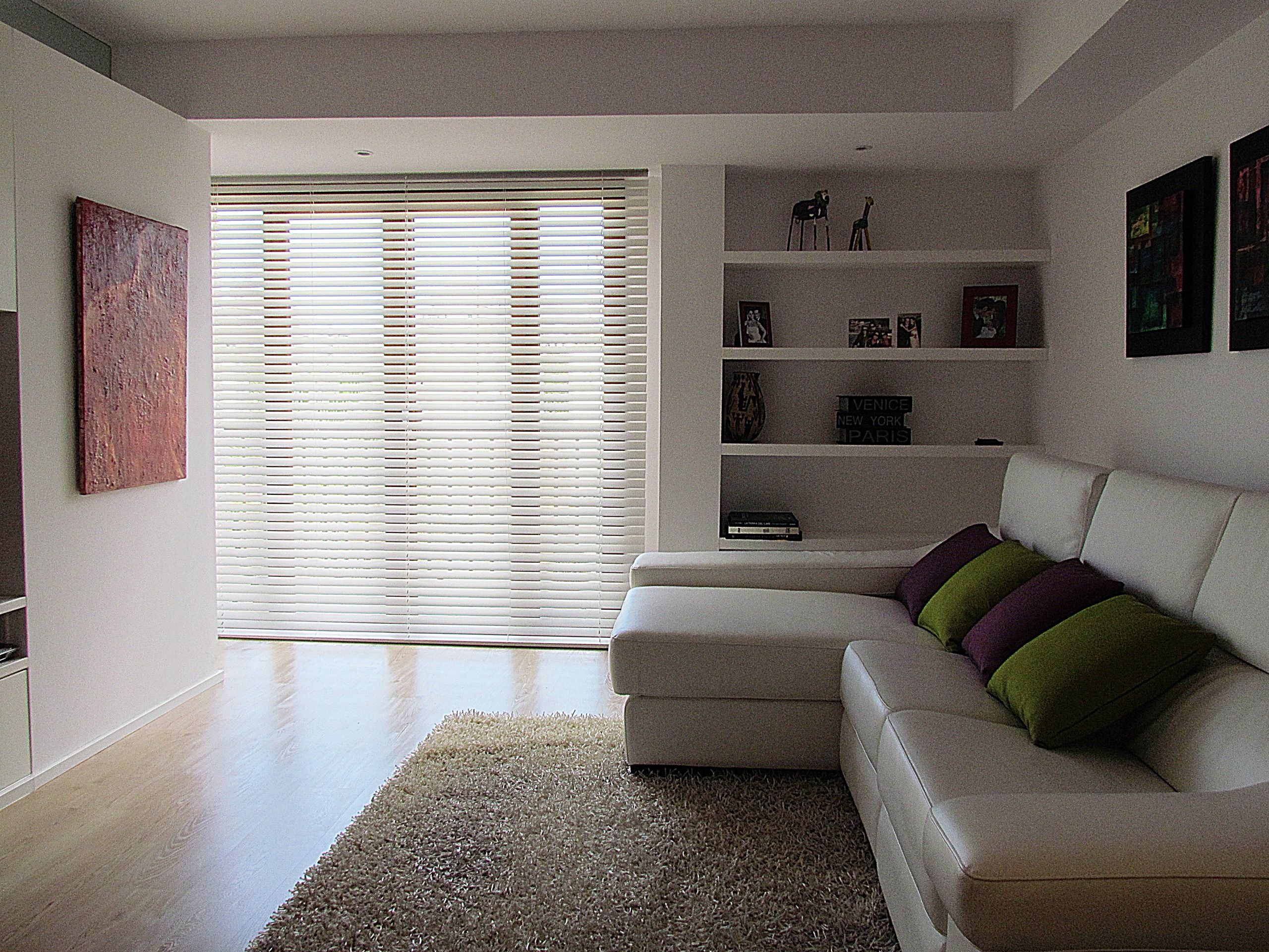 Wooden Venetian blinds – Casco antiguo Palma – Mallorca (4)