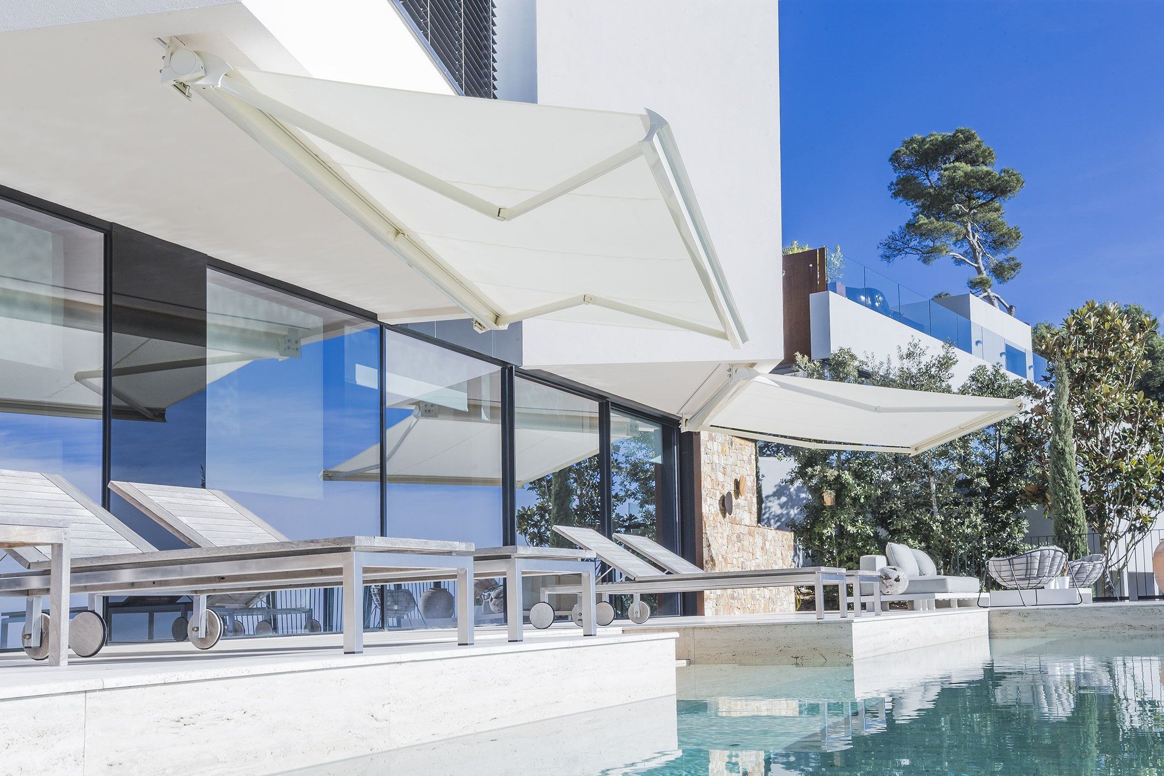 Cassette awning (3)